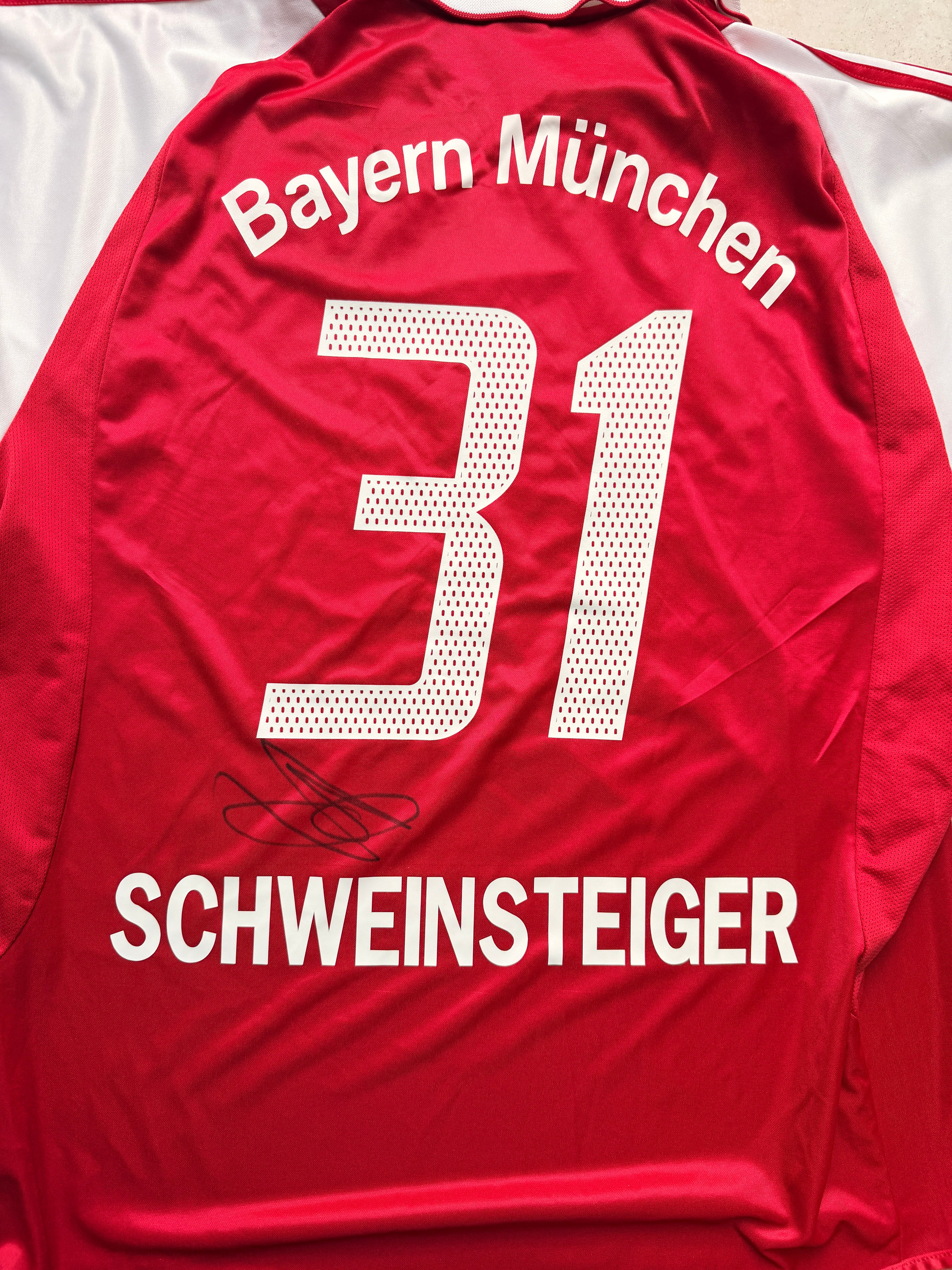 Signiertes Schweinsteiger Trikot