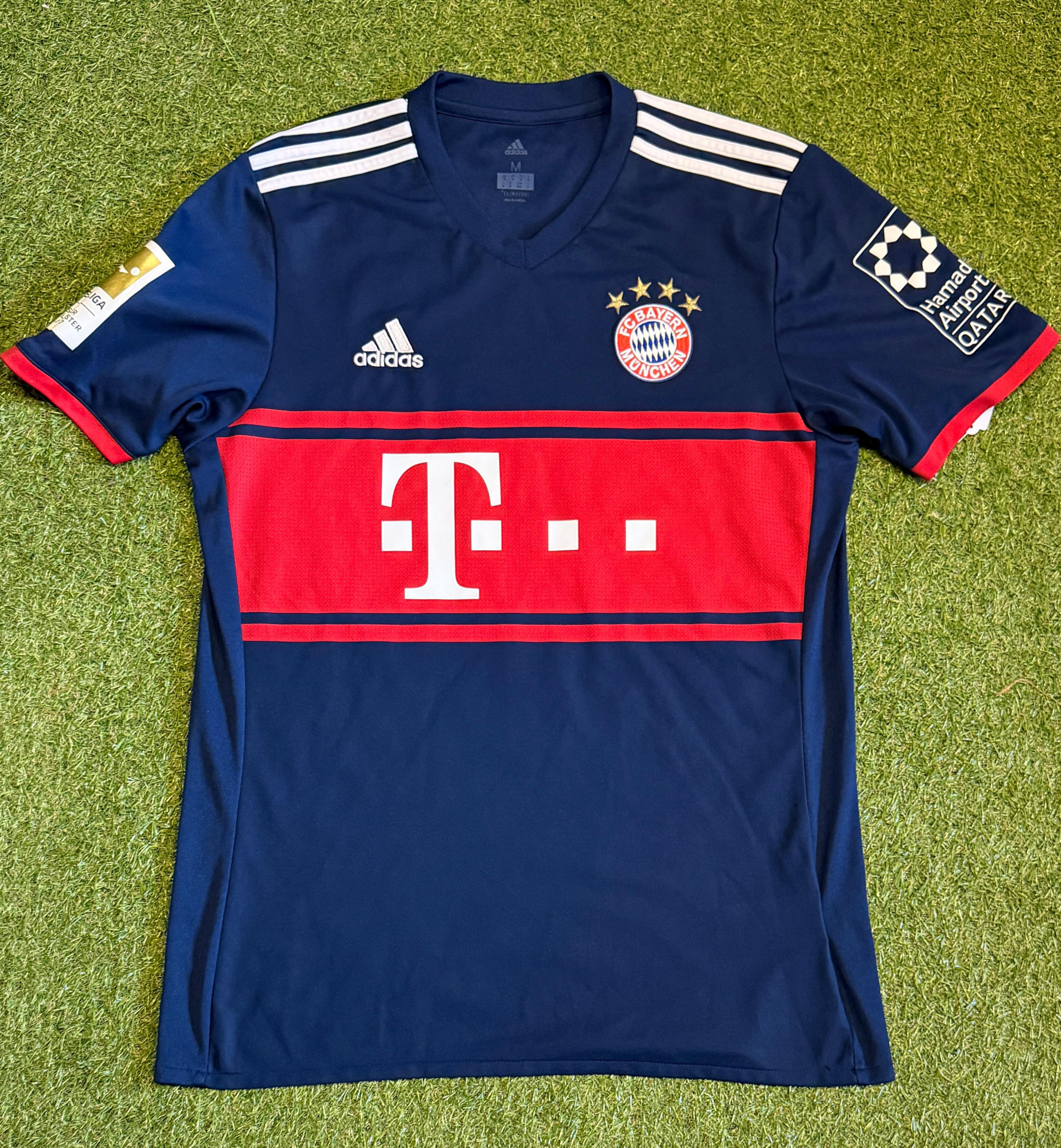 FC Bayern München 2017-18 James Rodríguez #11 Auswärts Trikot (Größe M)