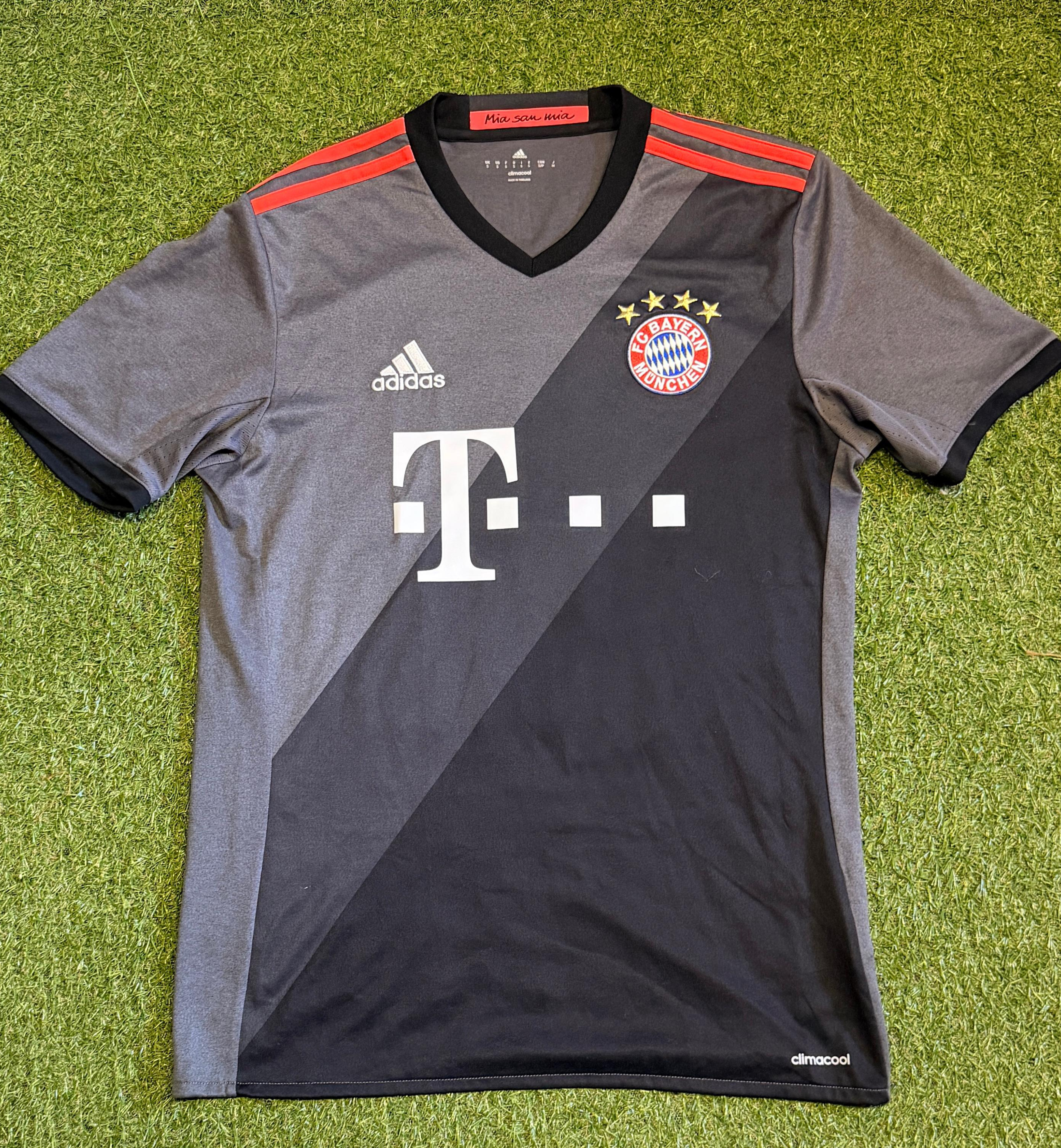FC Bayern München 2016-17 Renato Sanches #35 Auswärts Trikot (Größe S)