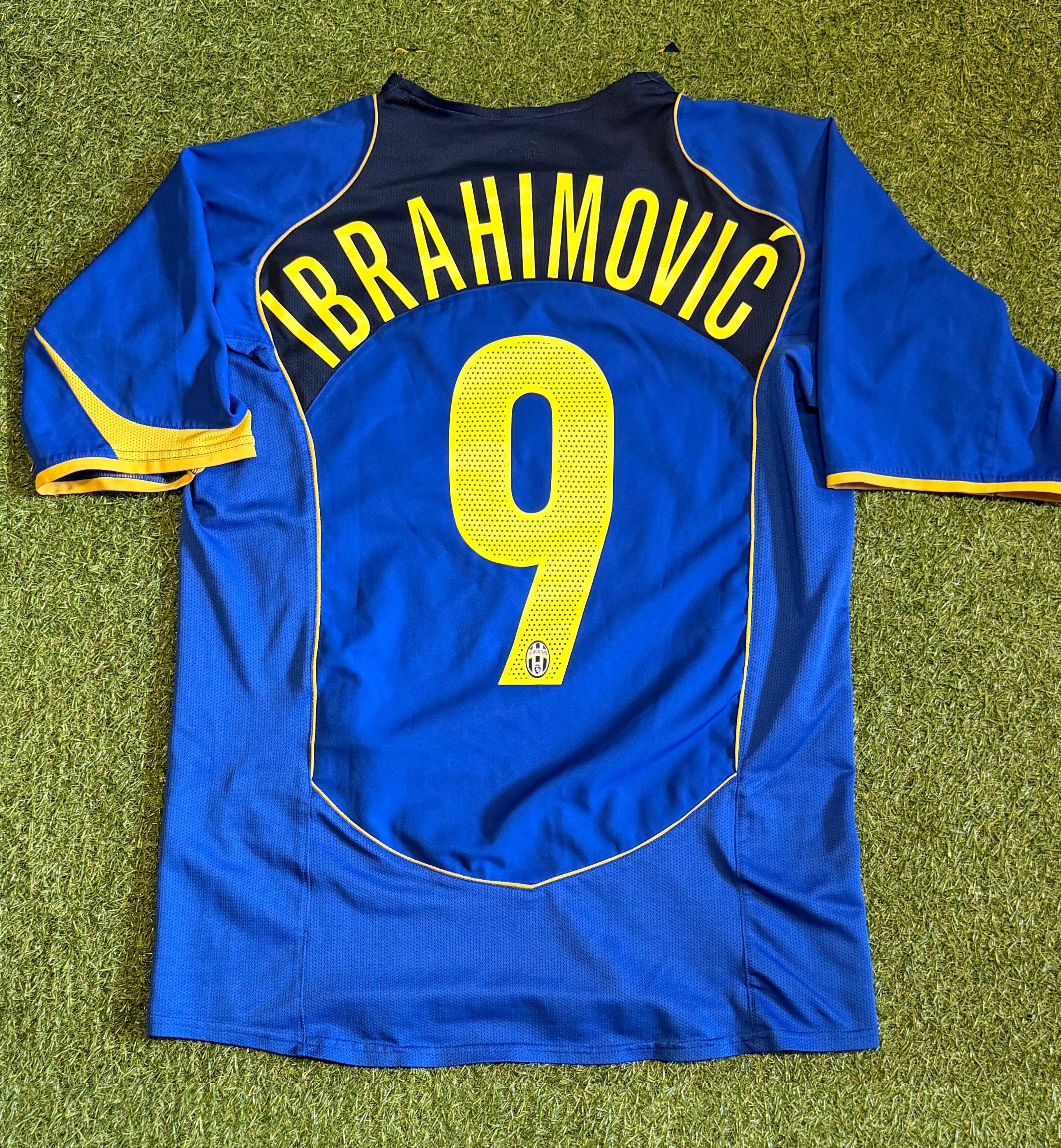 Juventus FC 2004-05 Zlatan Ibrahimović #9 Auswärts Trikot (Größe M)
